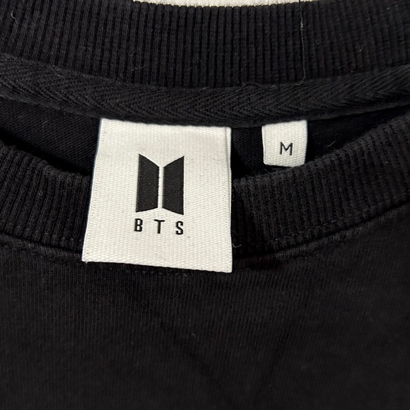 House of BTS Mic Drop tee - Picture 6 of 6